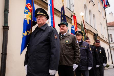 Polaganje cvetja k spomeniku Rudolfa Maistra (6)